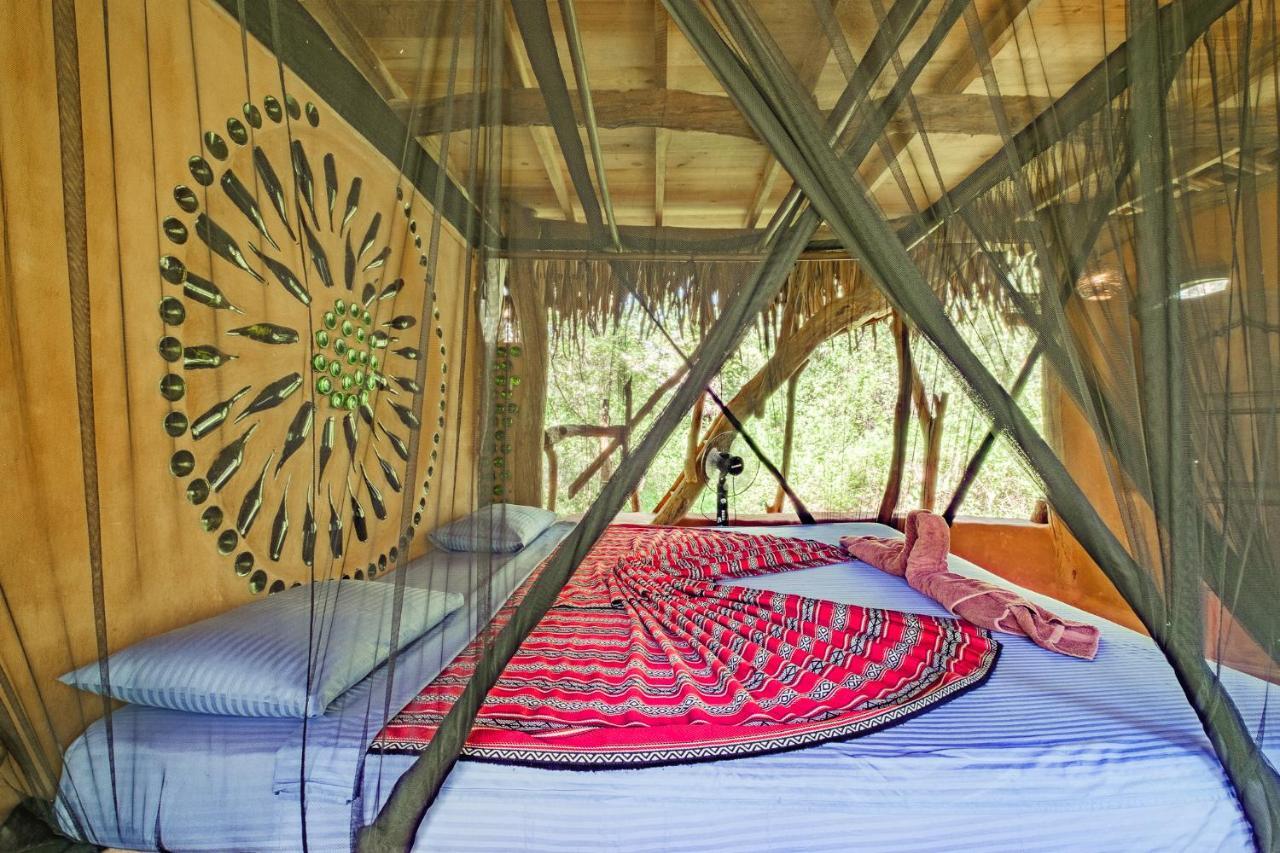 Banyan Camp Villa Hambegamuwa Екстериор снимка