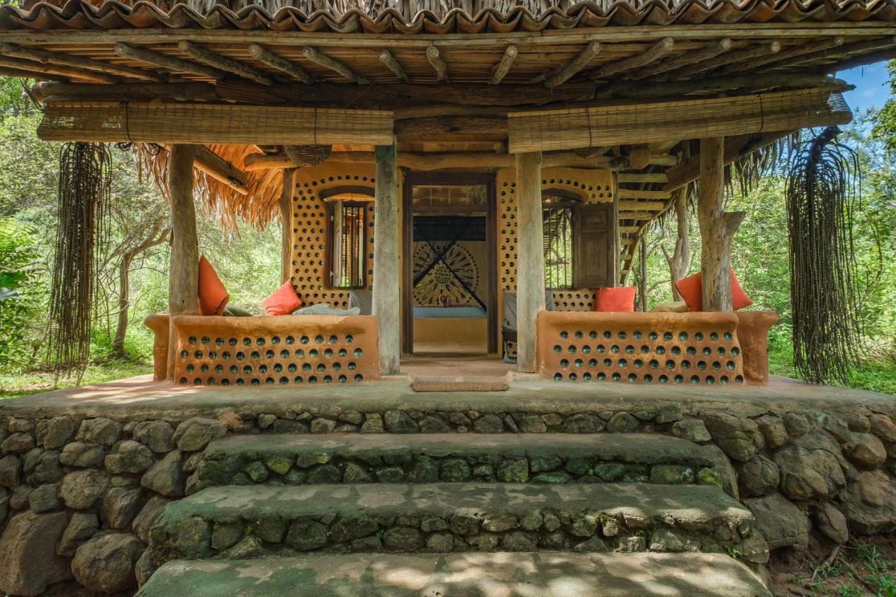 Banyan Camp Villa Hambegamuwa Екстериор снимка