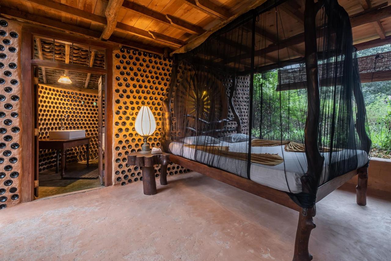 Banyan Camp Villa Hambegamuwa Екстериор снимка